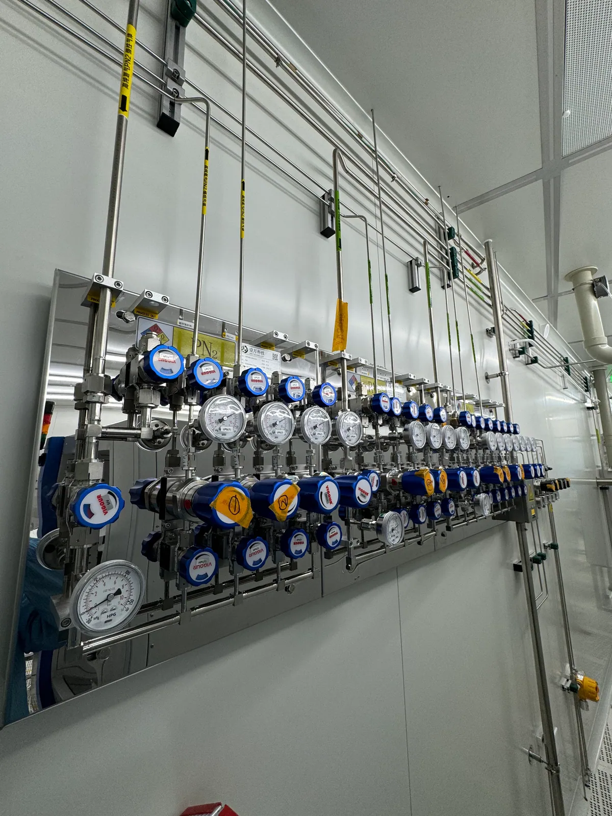 Installed stainless-steel gas tubing and multi-line pressure-control panel