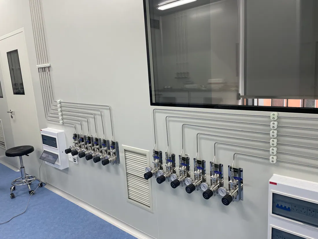 Laboratory gas point-of-use pressure-control hardware