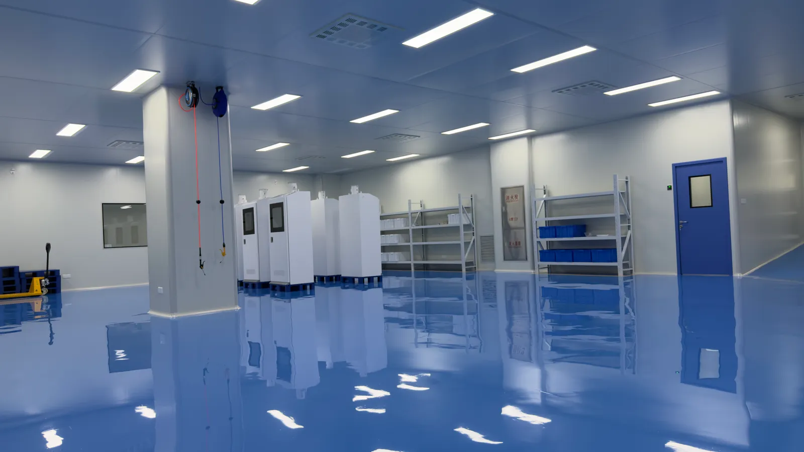 Clean staging area for laboratory gas equipment