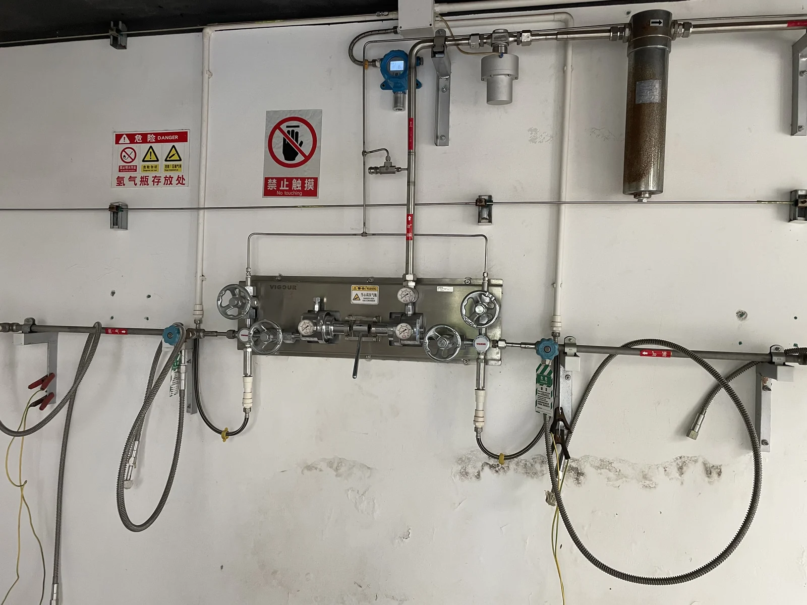 Hydrogen Fuel Cell Laboratory Gas Piping Case | LGF