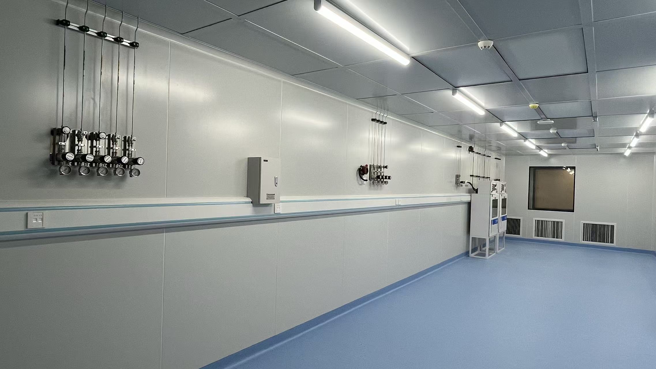 Laboratory gas distribution lines and point-of-use panels