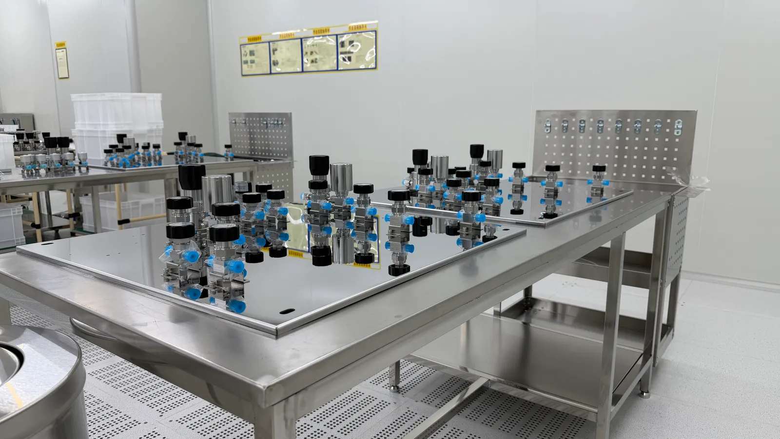 Laboratory gas control assemblies in a clean work area